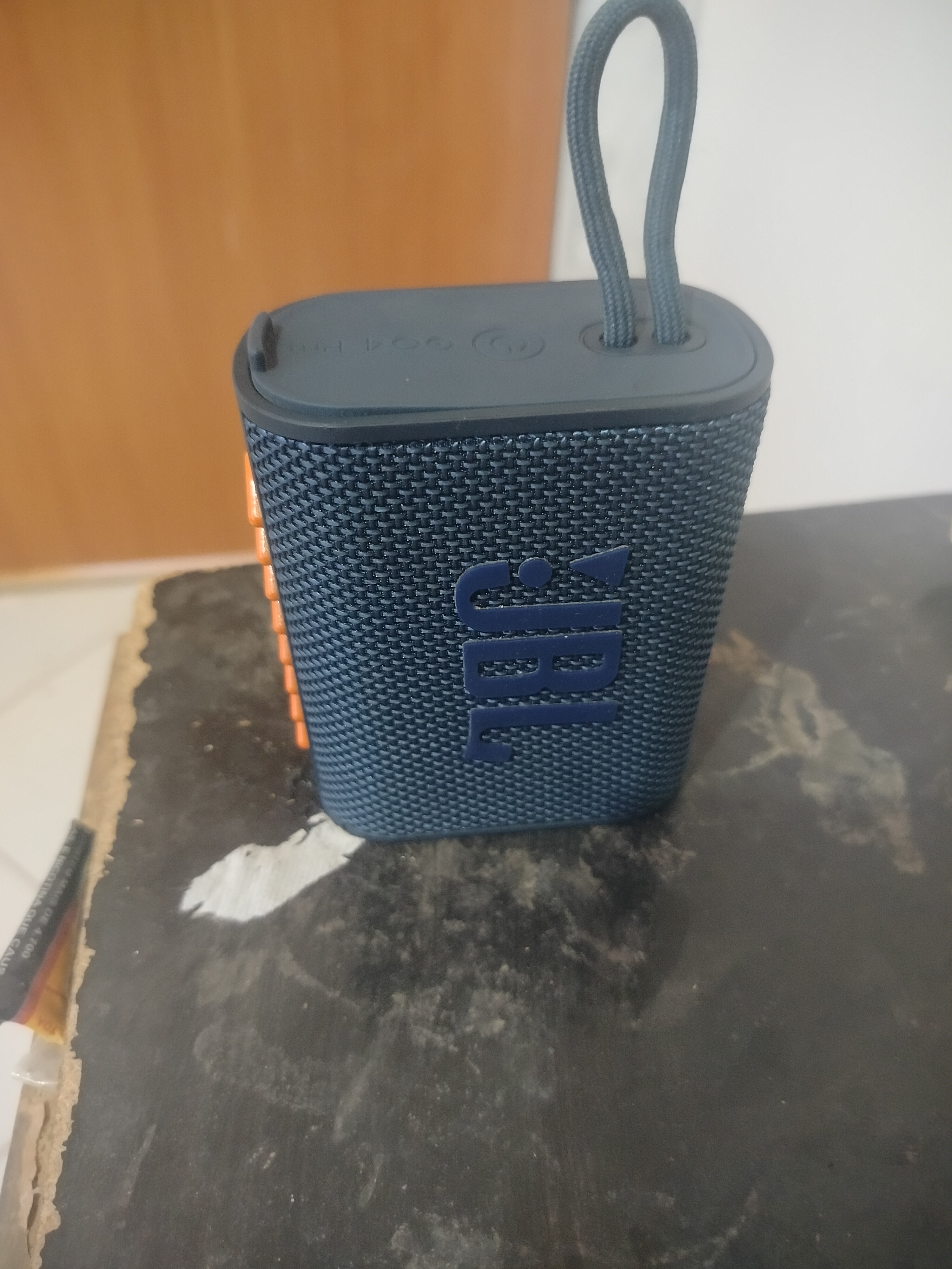 Caixinha de som JBL go4 pró